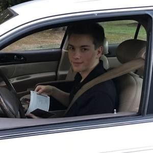 Meet your Posher, Cameron